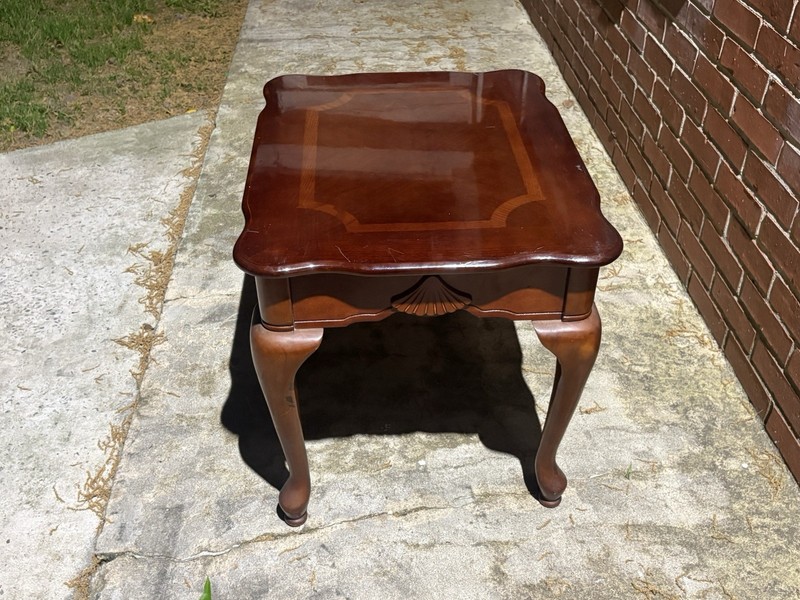 Queen Anne Antique Wood Side Table Rectangular Carved Shell Detail 1900-1919