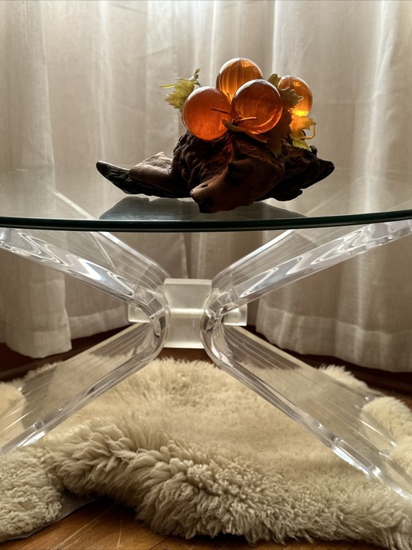 Lucite Mid Century Modern Table Bow -Tie Base