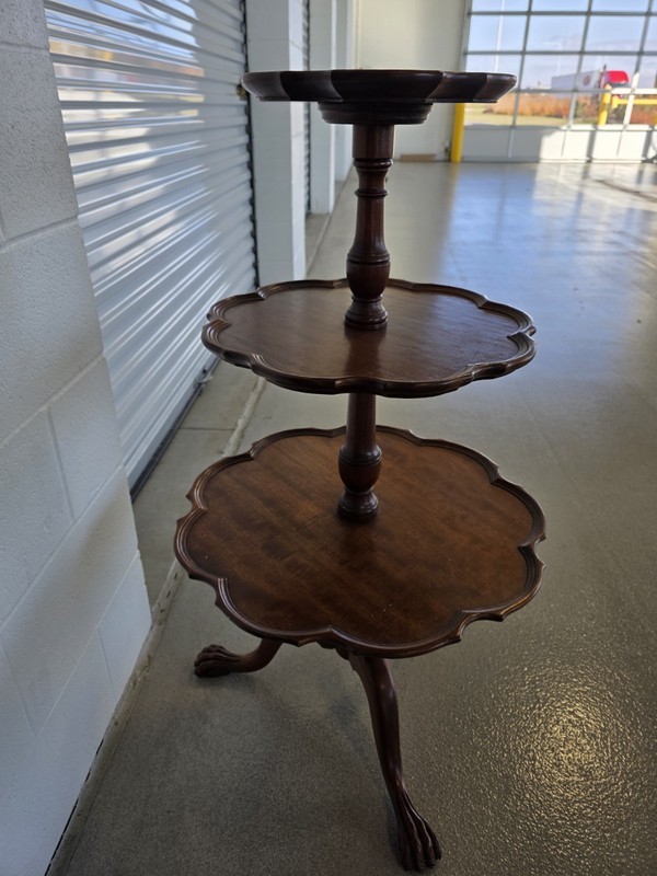 Grand Rapids Mahogany 3-Tier Pie Crust Table Chippendale Dumbwaiter Claw 167 gallery