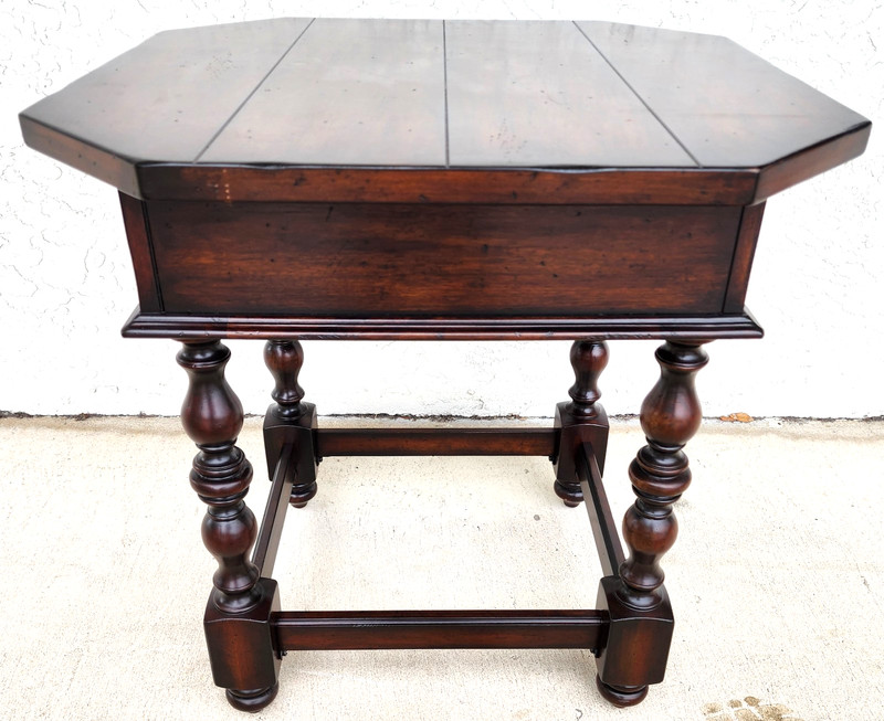 Vintage Lexington Palmer Home Collection Side Table gallery
