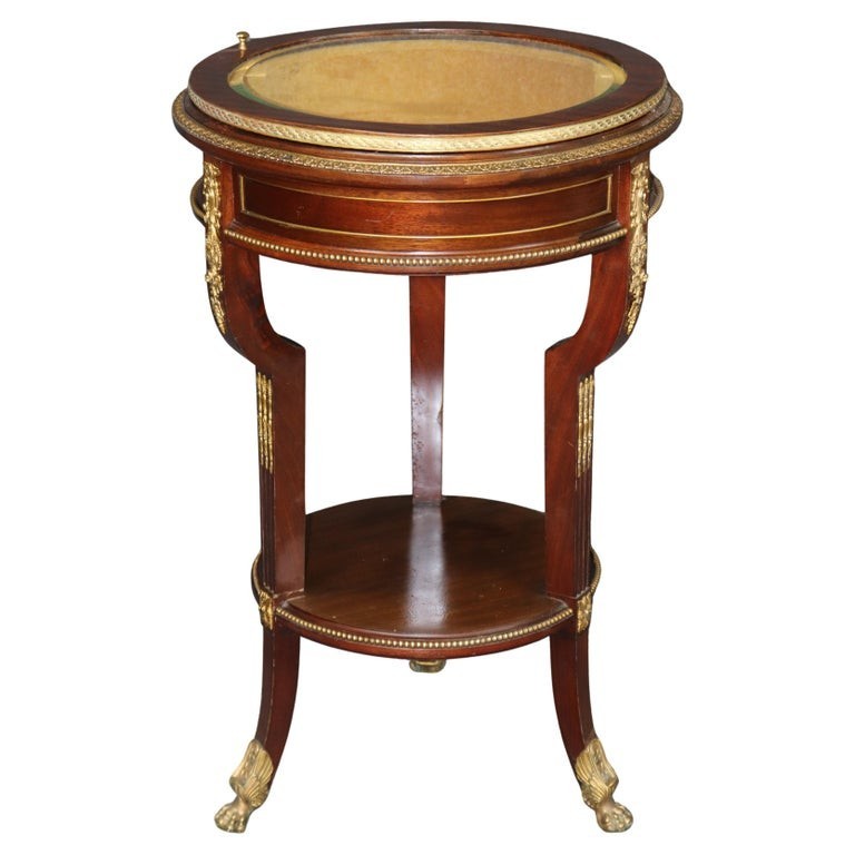 Fine Circular French Mahogany Bronze Mounted Louis XV Style Vitrine Table