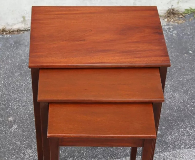 1940's English Mahogany Nesting Table Set of 3 Fully Refinished & Refurbished gallery