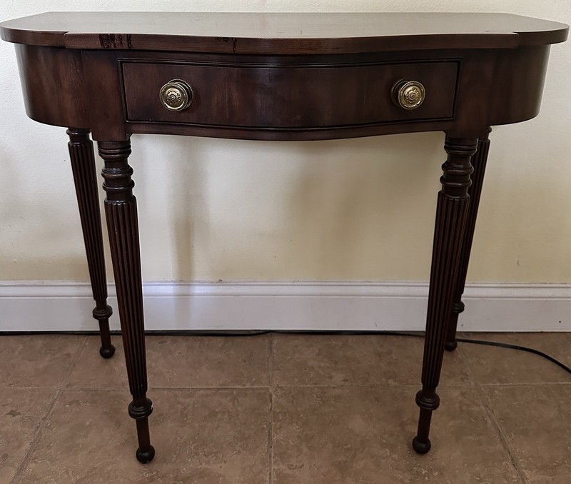 Statton Private Collection Sheraton Style Clinton Console Table
