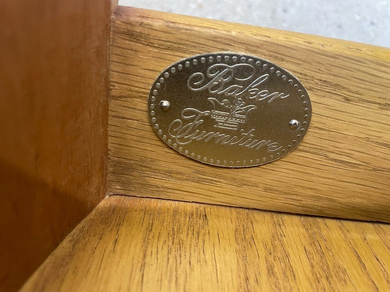 Baker Furniture Federal Inlaid Mahogany Table gallery