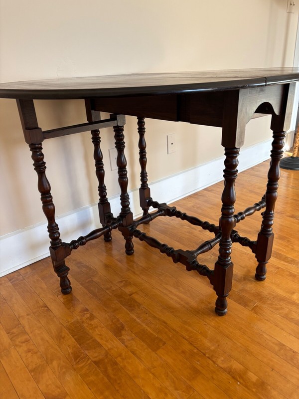 Drop Leaf Gate-leg Oval Table c. 1930s gallery