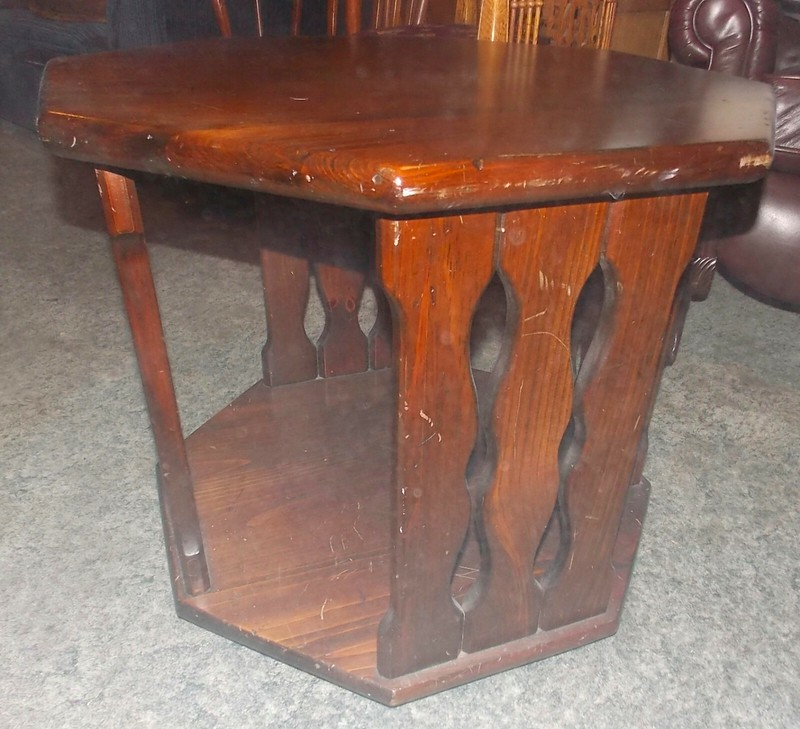 Old Tavern Pine Ethan Allen Swivel End Table (T369) (EA-19)