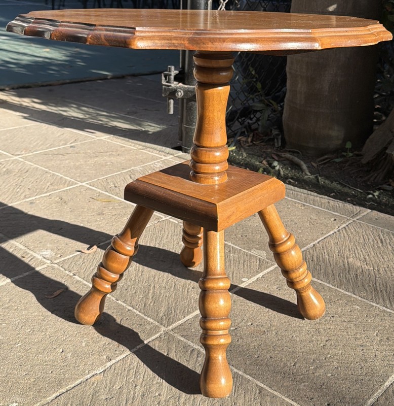 VTG Sheryn's Maple Of California Solid Wood Ornate Spindle Pedestal Side Table gallery