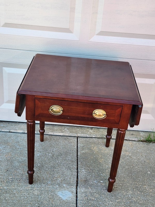 Bombay Company Drop Leaf Sheraton Side End Accent Mahogany Table One Drawer MCM gallery