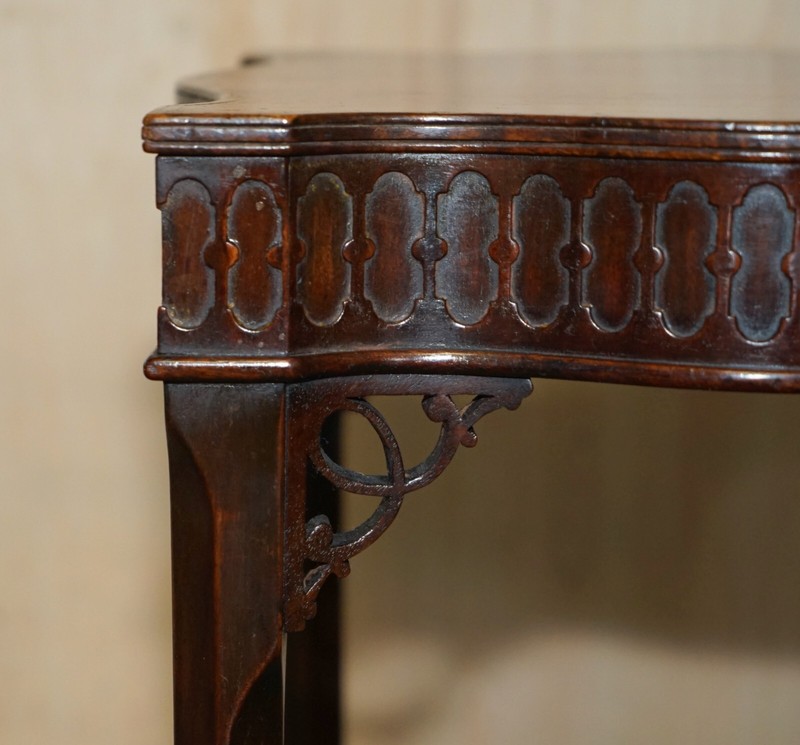 FULLY RESTORED ANTIQUE HOWARD & SONS THOMAS CHIPPENDALE KETTLE STAND SIDE TABLE gallery