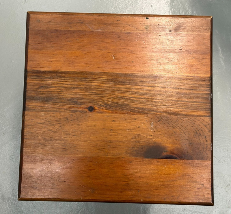 Set 3 KNOTTY PINE WOOD SIDE TABLES Spindle Legs Woodgrain VTG Furniture 15" SQ gallery