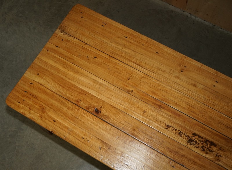 LOVELY ANTIQUE FRENCH FARMHOUSE FRUITWOOD & OAK TWO TONE REFECTORY DINING TABLE gallery