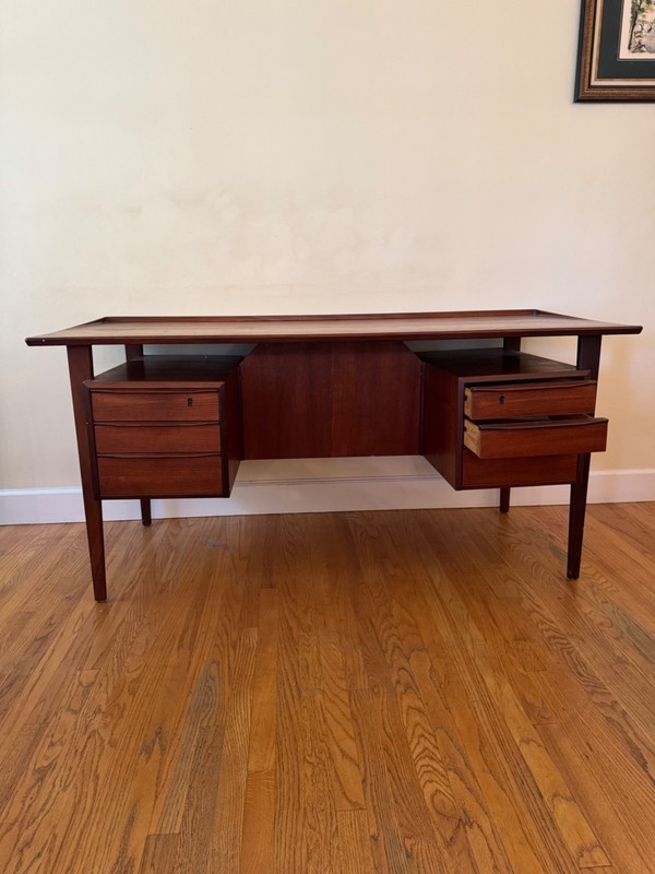 Mid-Century Freestanding Teak Desk, Denmark, 1960s gallery