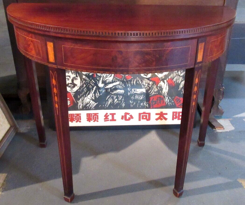 ANTIQUE FEDERAL MAHOGANY CARD TABLE W/BELLFLOWER INLAY & FLUTED EDGE OLD SURFACE