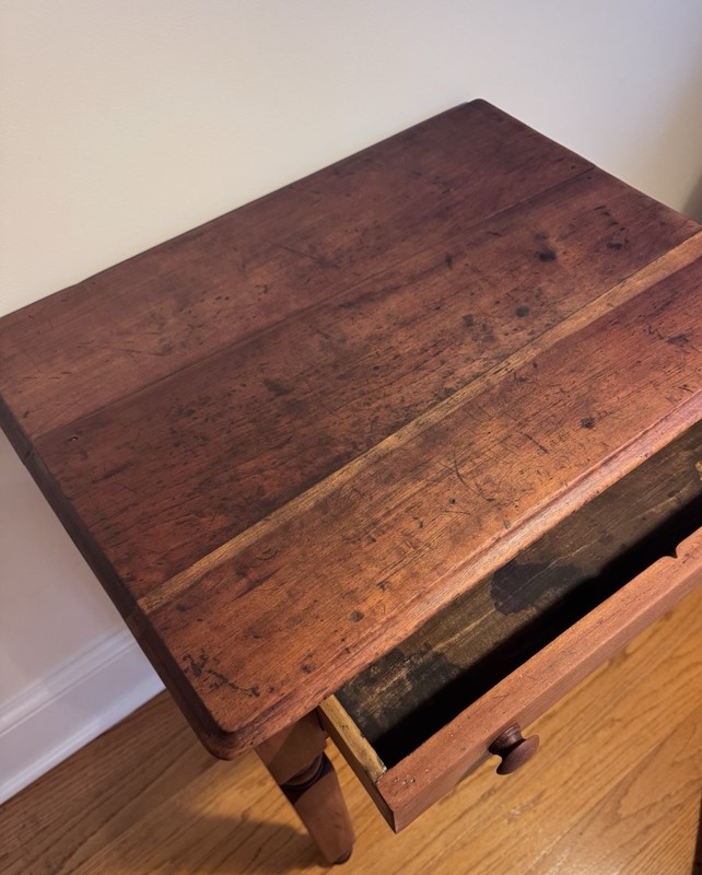 Antique Sheraton-style Solid Cherry One-drawer Stand With Tapered Legs gallery