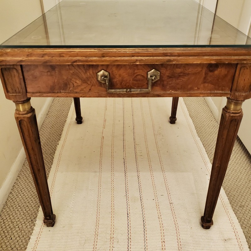 Hekman Solid Hardwood Side Table w/ Drawer & Tempered Glass Top – 22″ Vintage