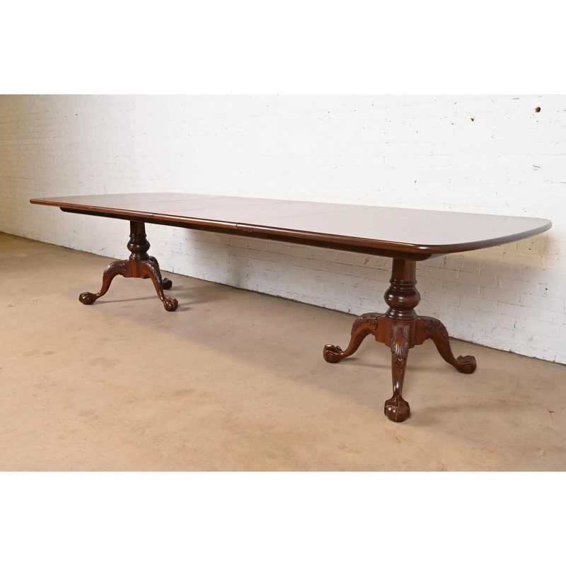 Henredon Georgian Mahogany Double Pedestal Extension Dining Table, Refinished gallery