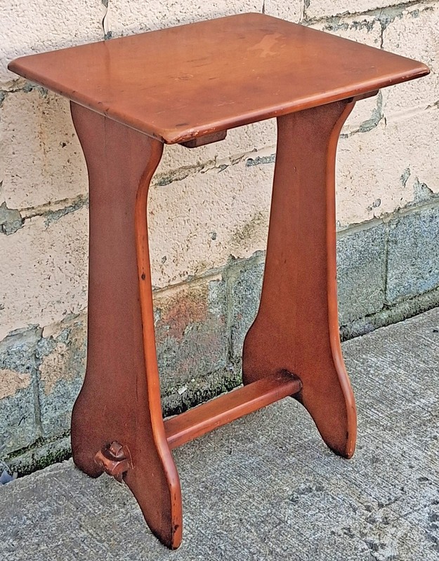 Antique Vintage SOLID Maple Wood Wooden Carved End Hall Accent Side Table Stand