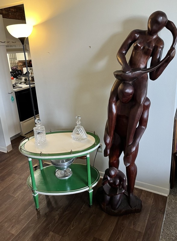 Beautiful Elegant Mid-Modern Century table/ bar cart table.