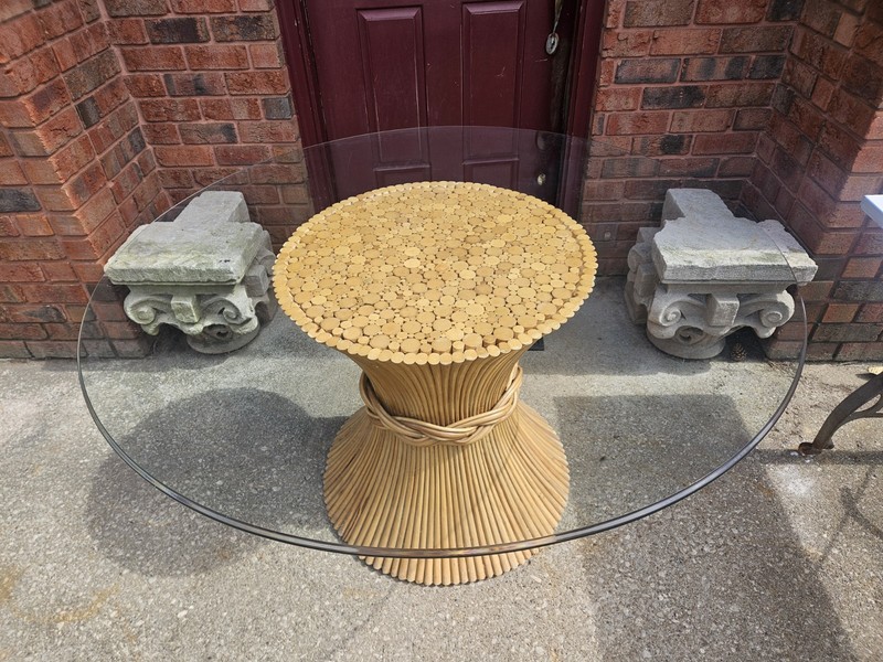 VINTAGE RATTAN BAMBOO DINING TABLE SHEAF OF WHEAT DESIGN CIRCULAR GLASS TOP gallery
