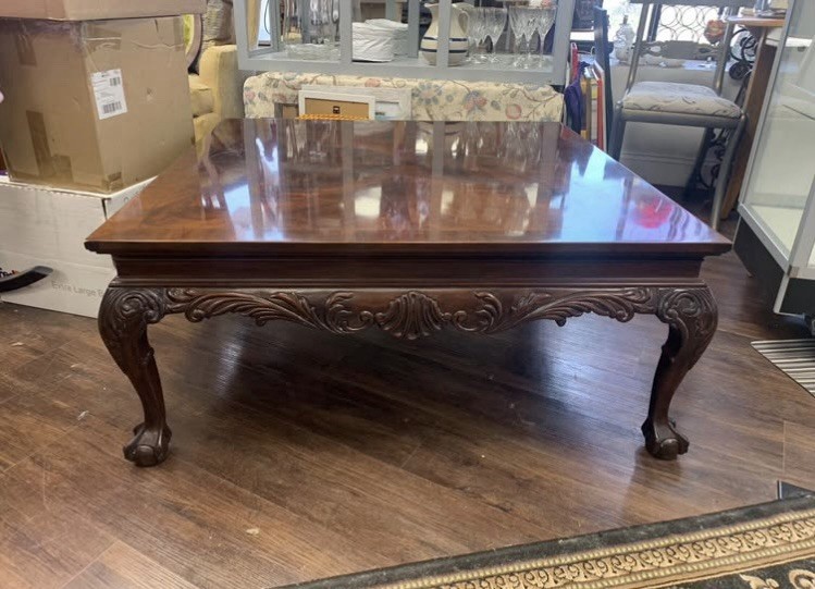 Drexel Heritage Heirloom coffee table square design mahogany wood construction