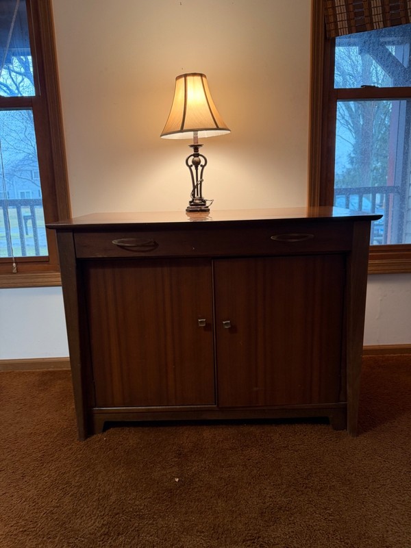Mid Century Modern Saginaw extendomaic Convertible Dining Table