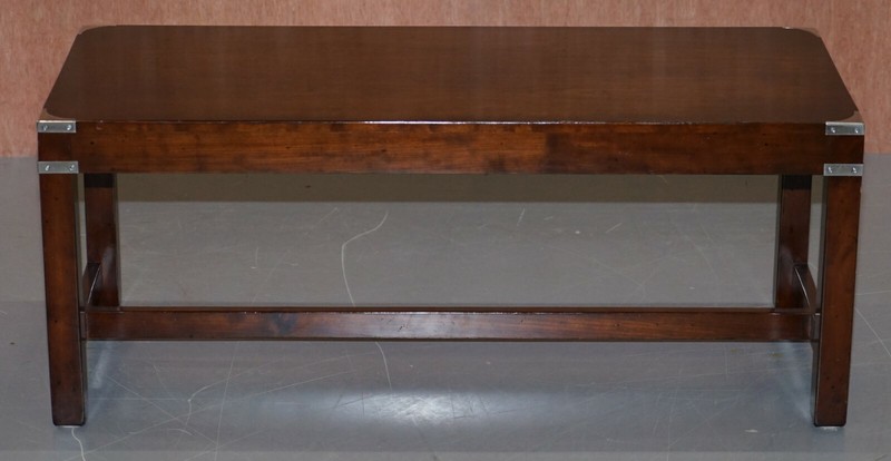 LUXURY RRP £2400 KENNEDY HARRODS LONDON MILITARY CAMPAIGN COFFEE COCKTAIL TABLE gallery
