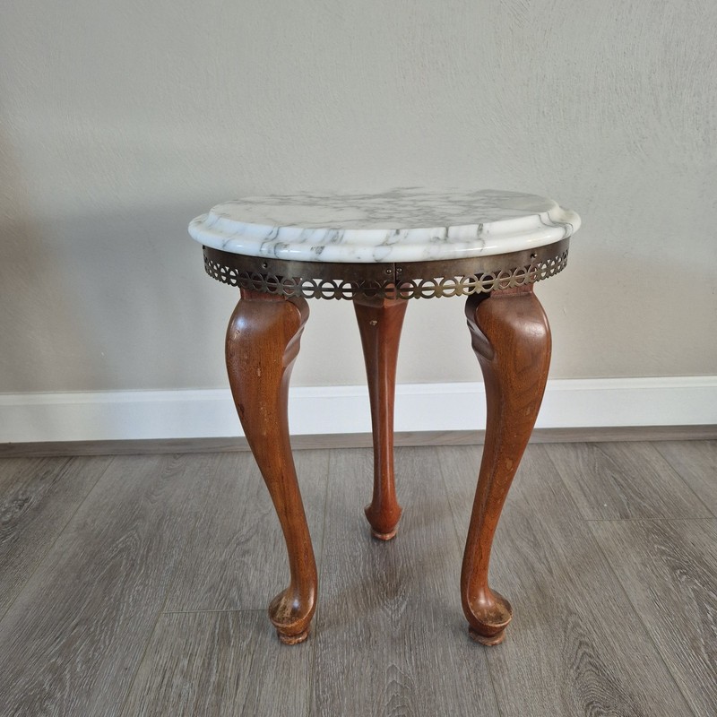 Vintage Marble Top Accent Side Table 17” Tall Brass Gallery Ornate Legs