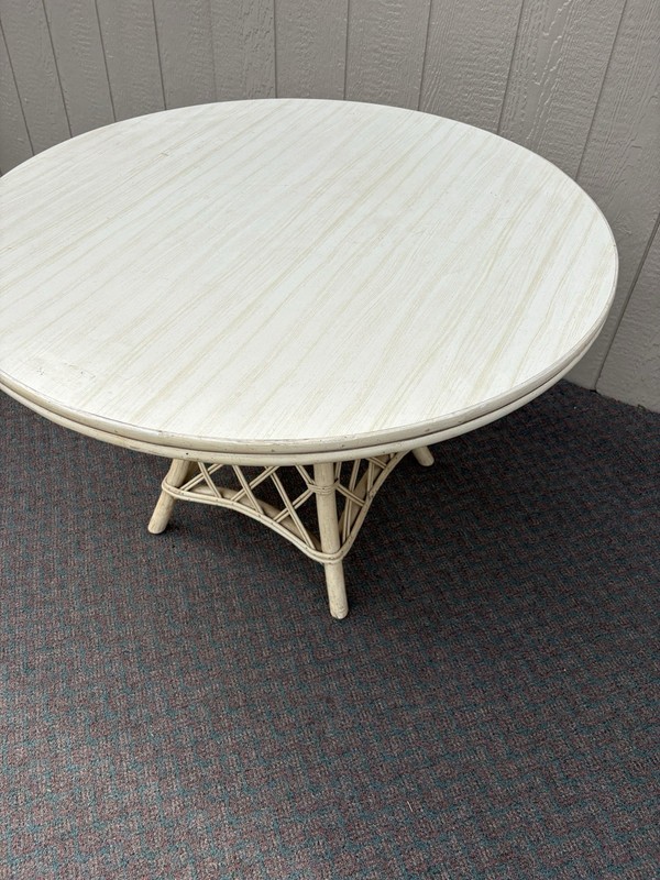 55219 Wicker Rattan Dining Kitchen Foyer Garden Table 42" Round Top gallery