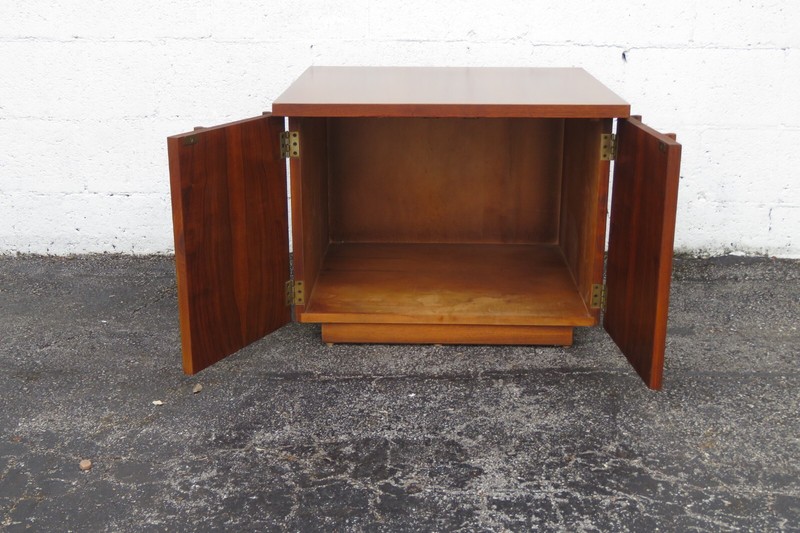 Lane Mid Century Modern Nightstand Side End Lamp Table Bar Commode 5165 gallery