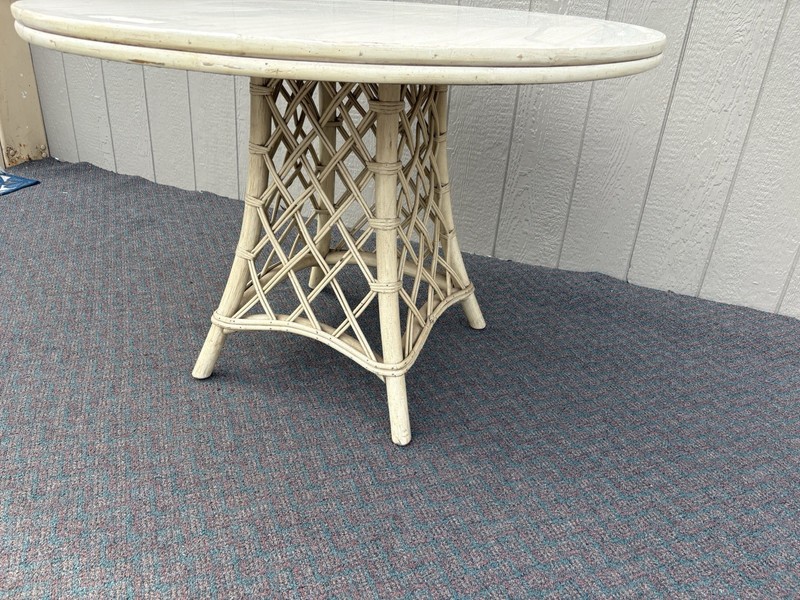 55219 Wicker Rattan Dining Kitchen Foyer Garden Table 42" Round Top gallery