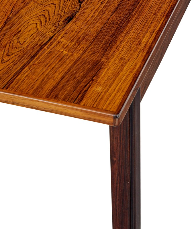 MID 20TH CENTURY SCANDINAVIAN COFFEE TABLE gallery