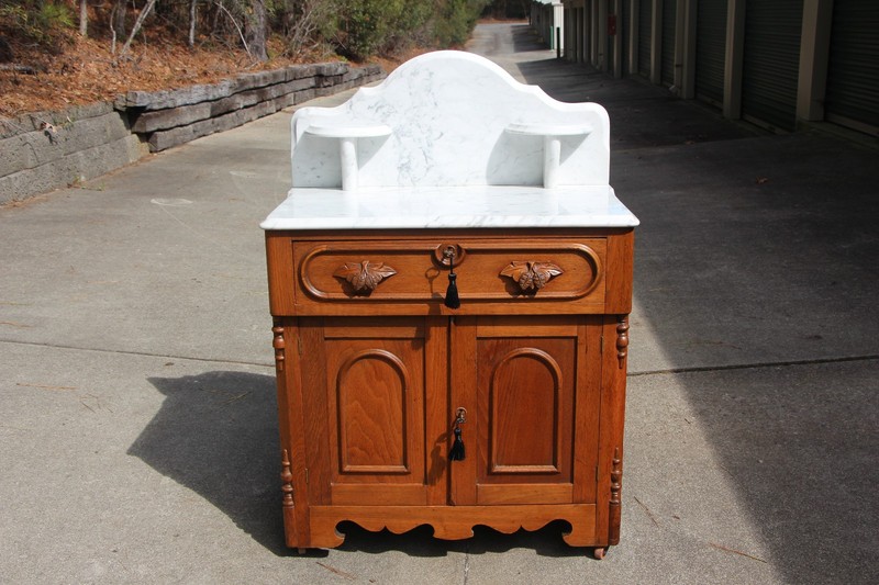 Walnut Victorian Renaissance Revival Marble Top Washstand with Candle Stands