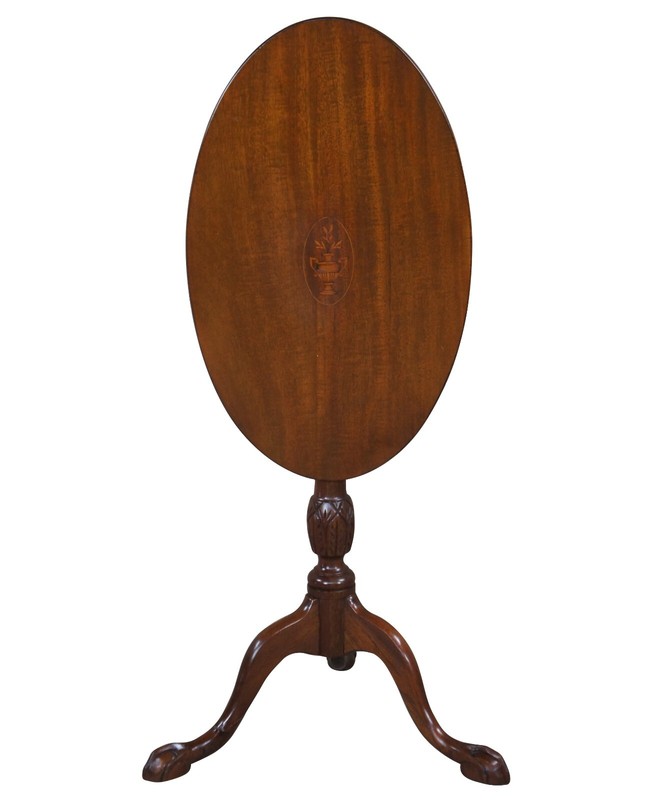 Antique English Georgian Chippendale Style Mahogany Inlaid Oval Tilt Top Table