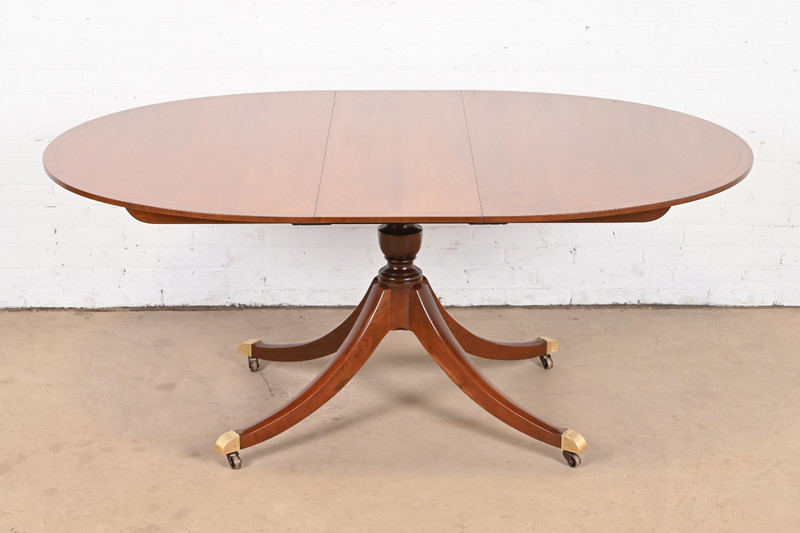 Baker Furniture Georgian Banded Cherry Wood Pedestal Extension Dining Table