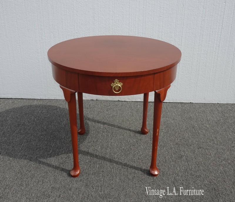 Vintage Baker Furniture Co. Queen Anne Side Table Mahogany Wood Tone
