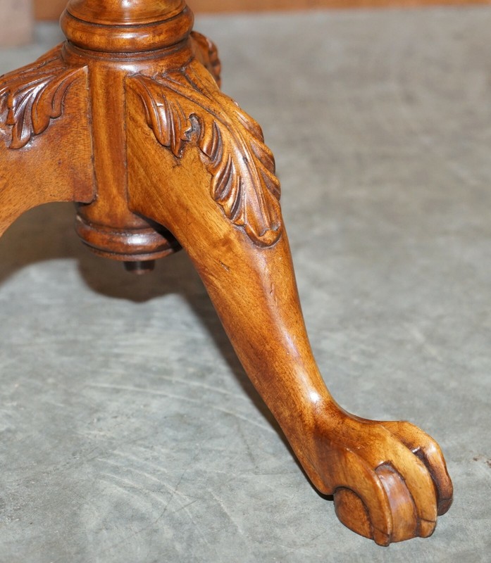 PAIR OF ANTIQUE VICTORIAN SHERATON CLAW & BALL SATINWOOD TRIPOD SIDE END TABLES gallery