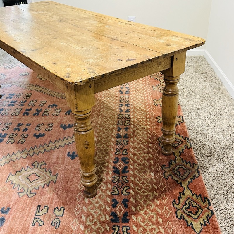 Antique Pine Dining Table Distressed Finish. Seats 6 People. ( Local pick up ) gallery