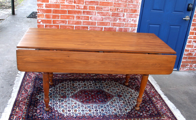 English Antique Pine Drop Leaf Table / Kitchen Table /Dining Table