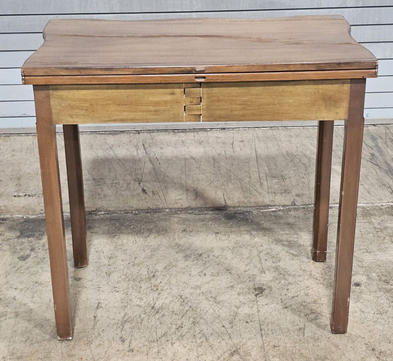 Kittinger Williamsburg Chippendale Style Mahogany Hall Table Game Table CW 3 gallery