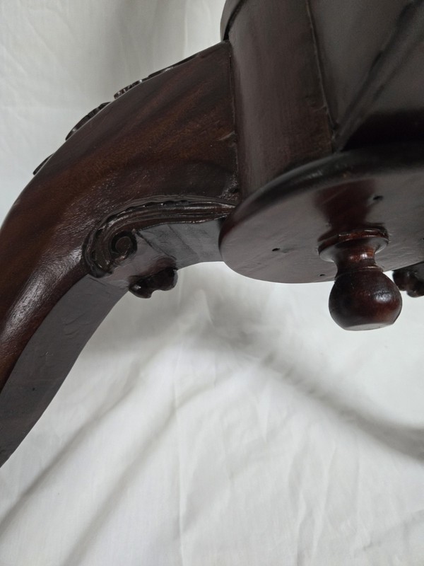 RARE Pie Crust Edge Carved Tilt Top Rotating Elegant Antique Parlor Tea Table gallery