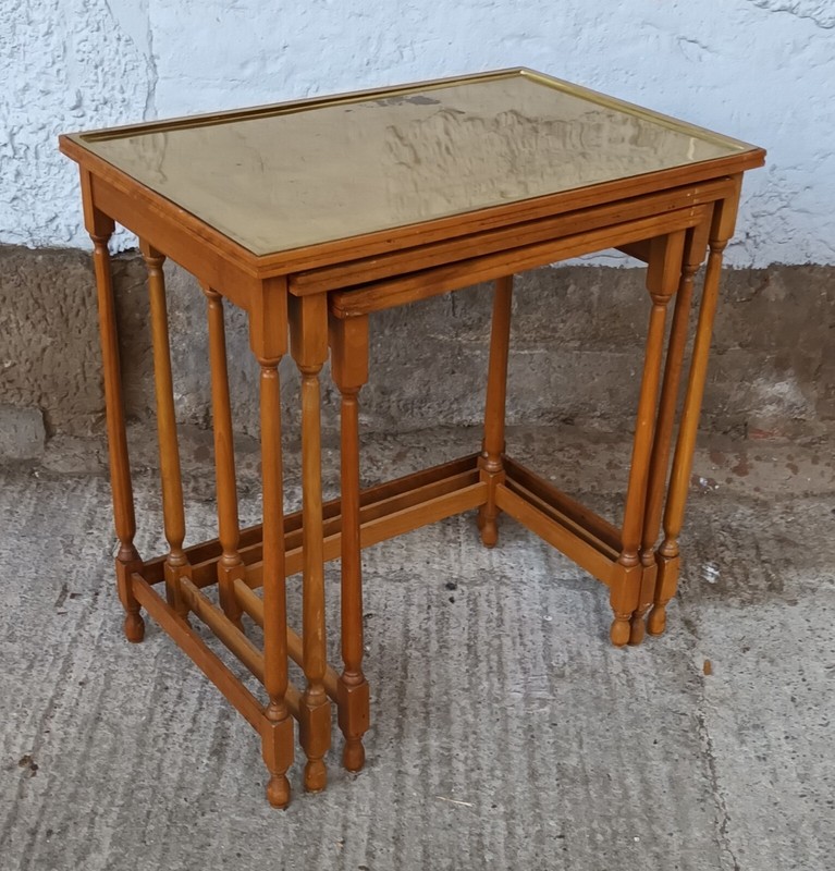 Nesting Tables 3x Set Tables 50s United Workshops Vintage Table 60s gallery