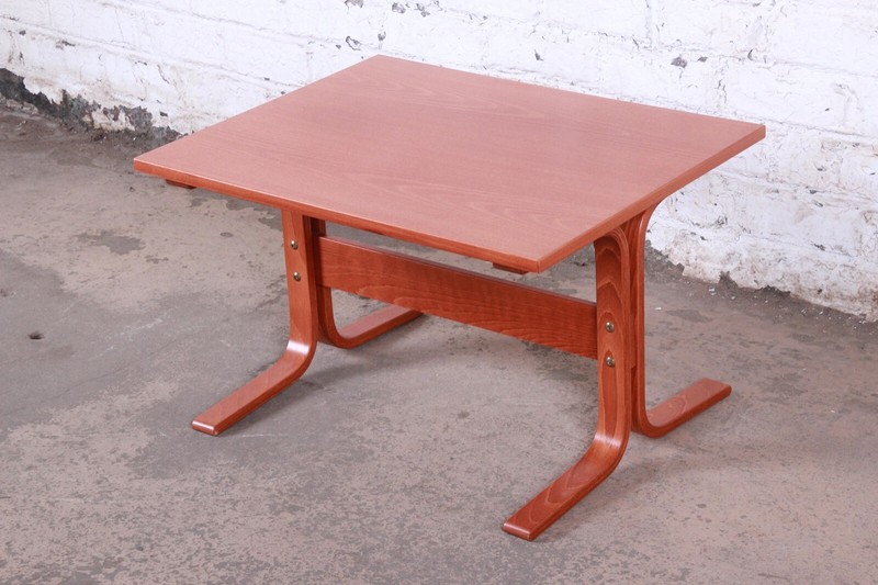 Ingmar Relling for Westnofa Bentwood Teak Siesta Occasional Side Table gallery
