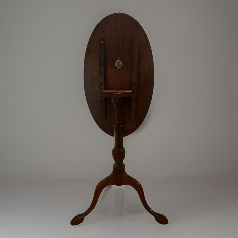Antique Federal Mahogany Tilt Top Table with American Eagle Marquetry, C 1790 gallery