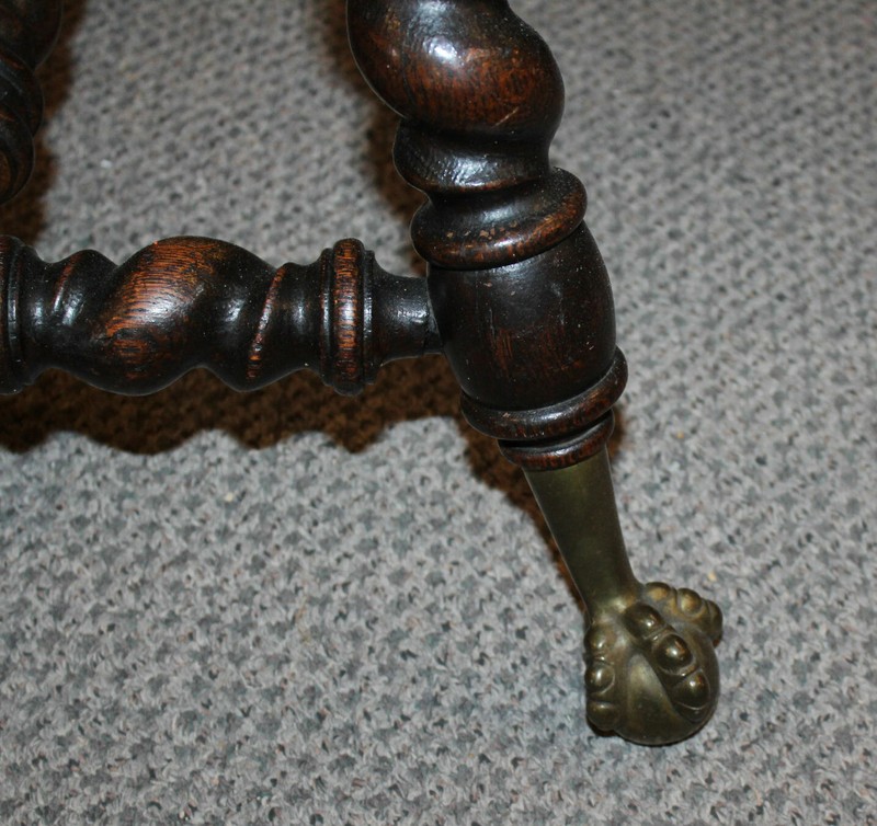 Antique Oak Narrow Lamp (sofa) Table – Spiral spindles – Merklen Furniture gallery