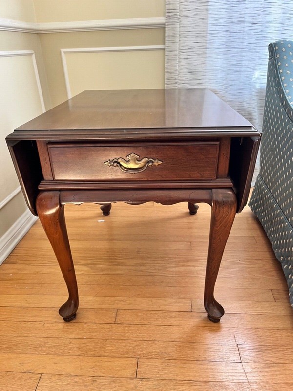 Ethan Allen Georgian Court Solid Cherry drop leaf side table