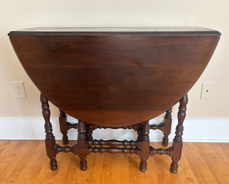 Drop Leaf Gate-leg Oval Table c. 1930s gallery