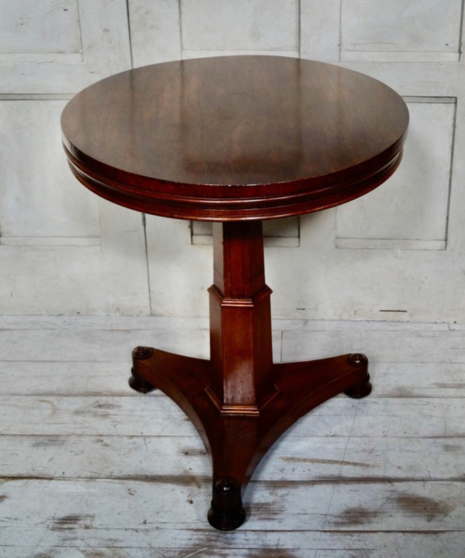 Georgian Mahogany Metamorphic 3 Tier Dumb Waiter gallery