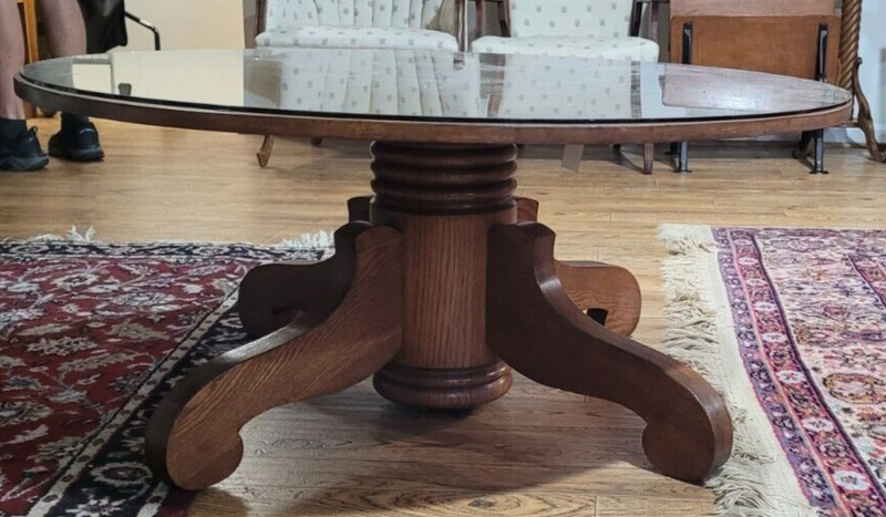 Antique Oak 42 Inch Round Coffee Table Pedestal 4 Feet Vintage