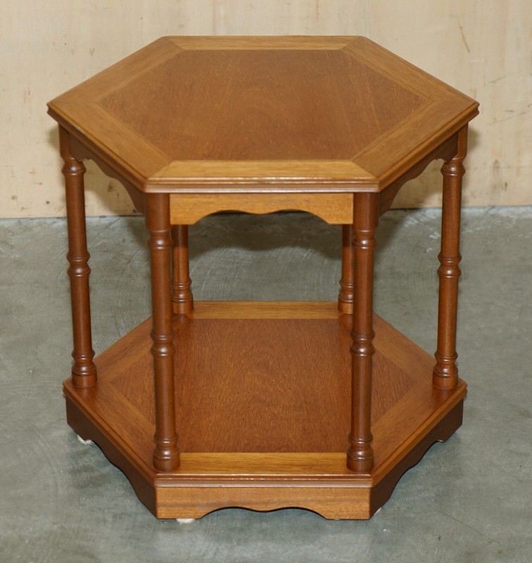 FINE PAIR OF VINTAGE HEXAGONAL SIDE END TABLES WITH CHIPPENDALE BAMBOO PILLARS gallery