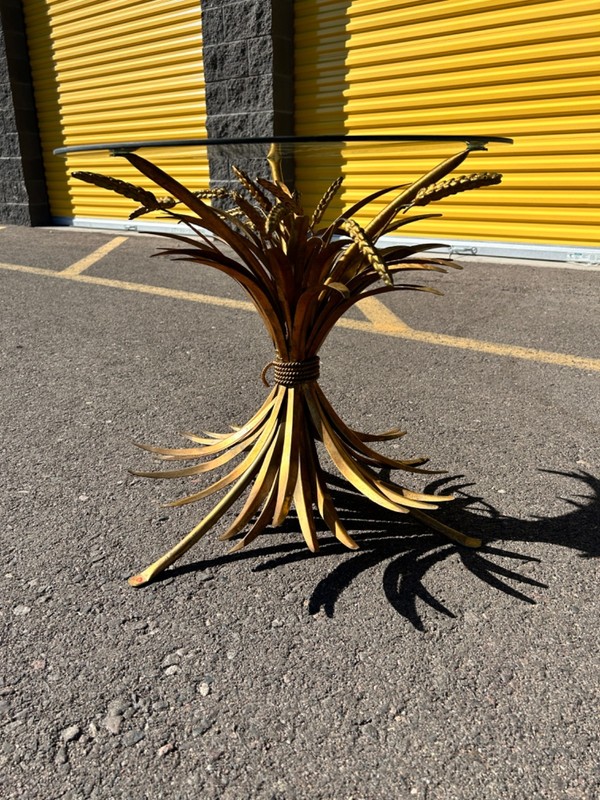 VINTAGE MCM HOLLYWOOD REGENCY SHEAF OF WHEAT GOLD METAL SIDE END TABLE no glass gallery